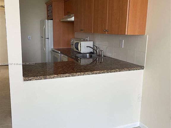 3rd image of 1700 NW North River Dr APT 901