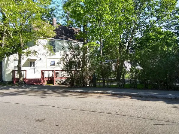 49 Oak St, Milton, MA 02186
