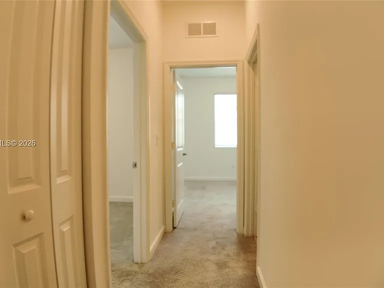4612 Hollister Ave — Photo 10
