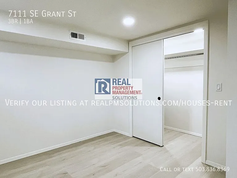 7111 SE Grant St — Photo 42