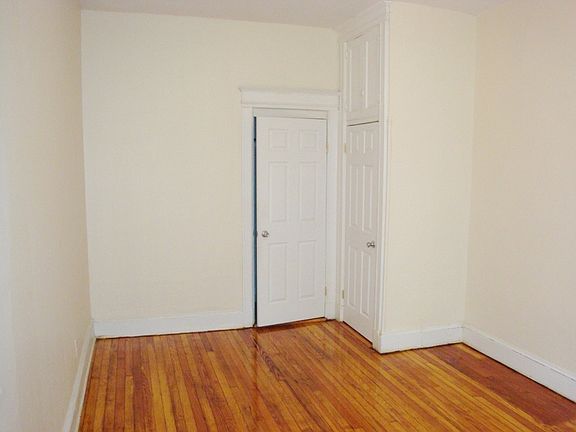 3rd image of 276 Sackett St APT 2L