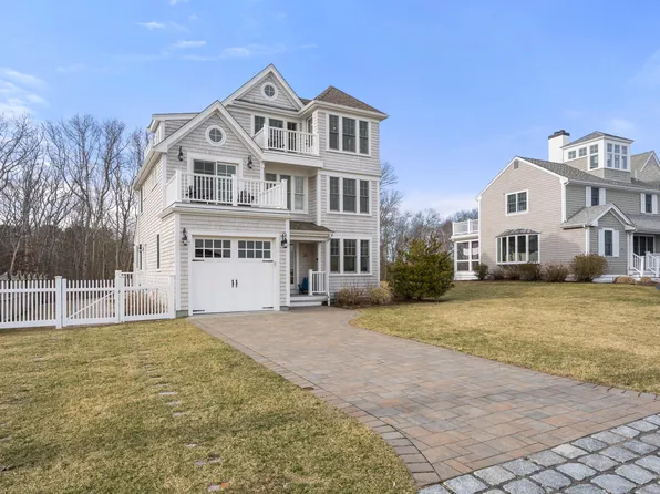 30 Glenwood Street, West Yarmouth, MA 02673