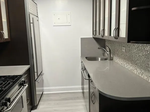 445 Fifth Avenue image 8 of 24