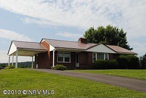 1st image of 600 Carson Dr
