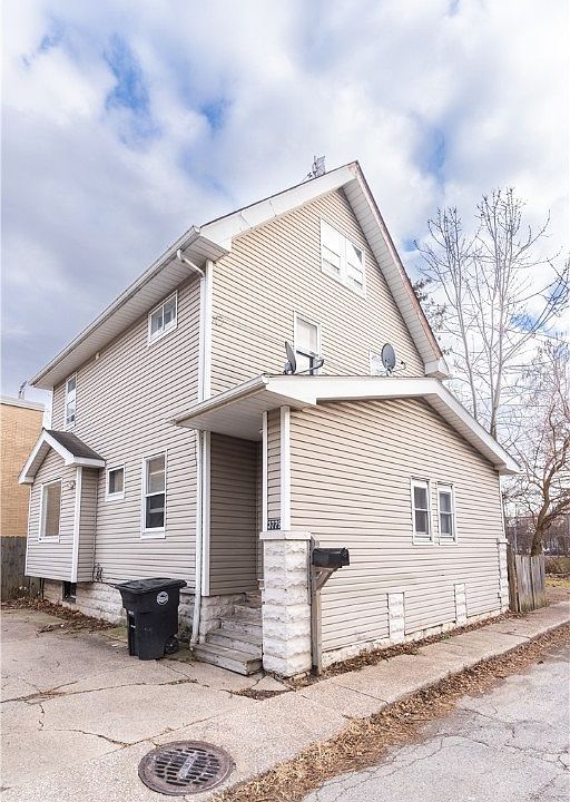 1st image of 3779 W 32nd Pl