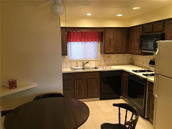 Eat-N-Kitchen