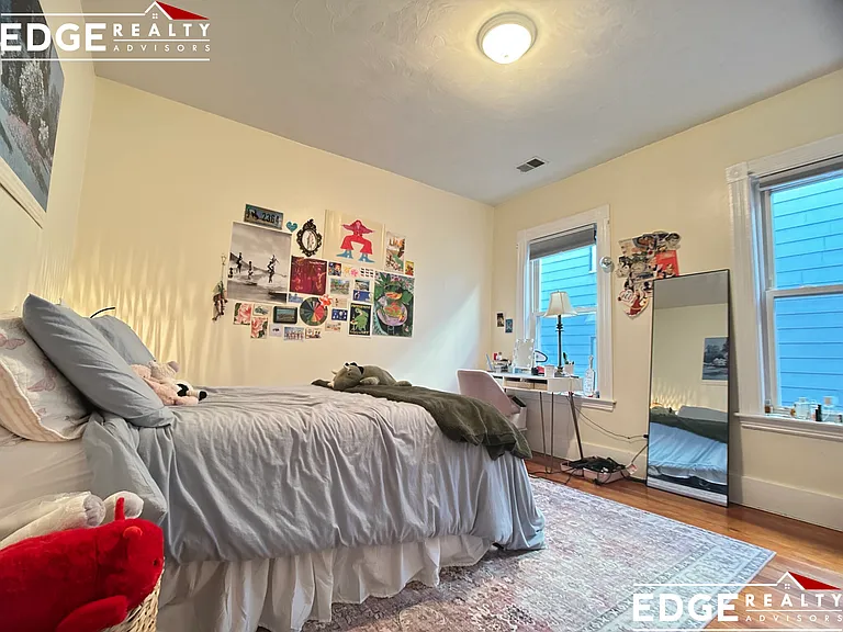 8 Carmel St #2 — Photo 7