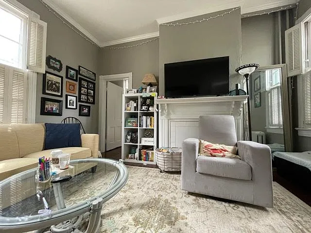 302/1 Wolfe Living Room