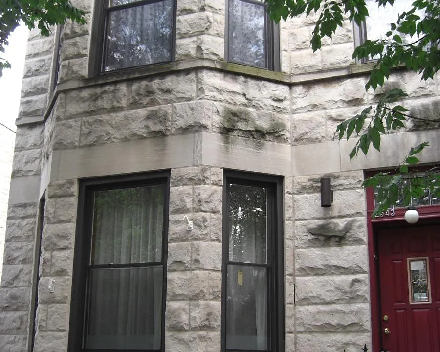 2543 W Walton St #2