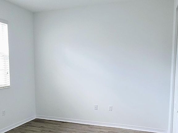4th image of 4678 Tara Cove Way