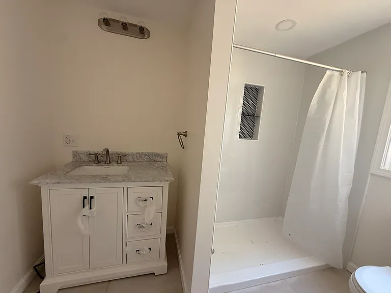 622 Hope St #1 — Photo 7