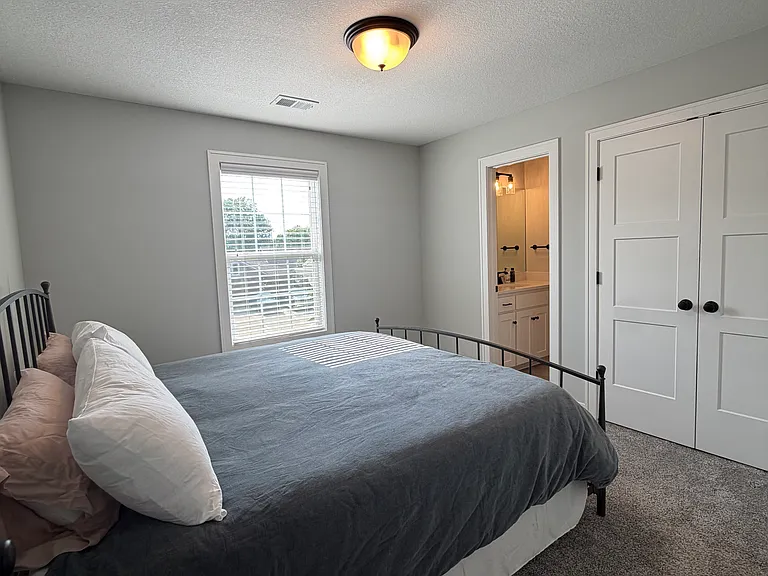 709 Pine Ct — Photo 19