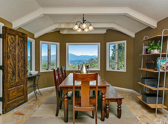 4th image of 3180 Mountain View Dr