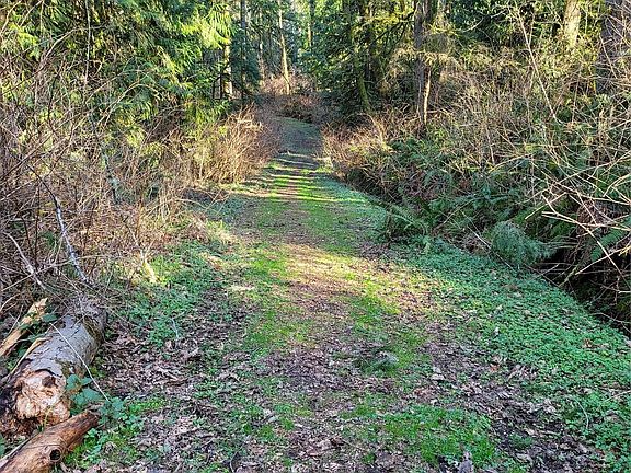 4th image of 190 XX SE 66th Street