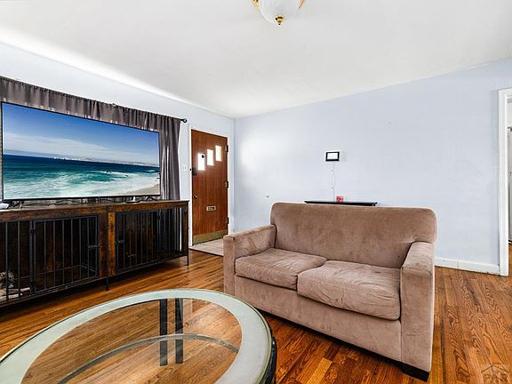 5th image of 2020 Court St