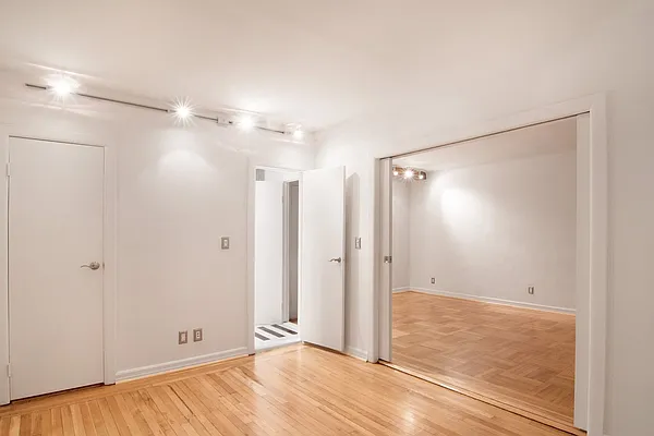 Rented by WAM Partners - William Moses Co. | media 26