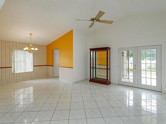 4th image of 2079 Basil Dr