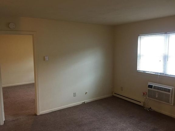 3rd image of 1437 Kingston Ave