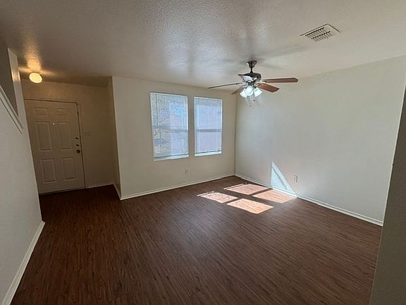 4th image of 1424 Krista Dr