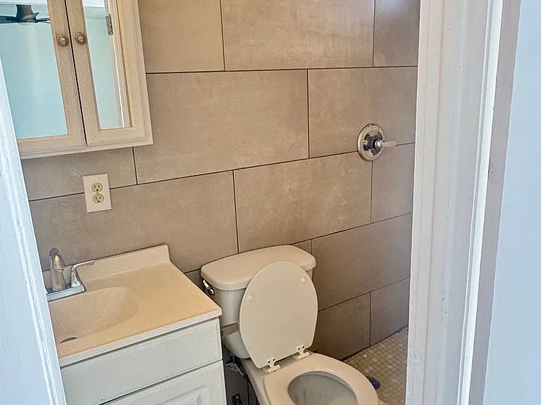 Summerwood Apartments — Photo 7