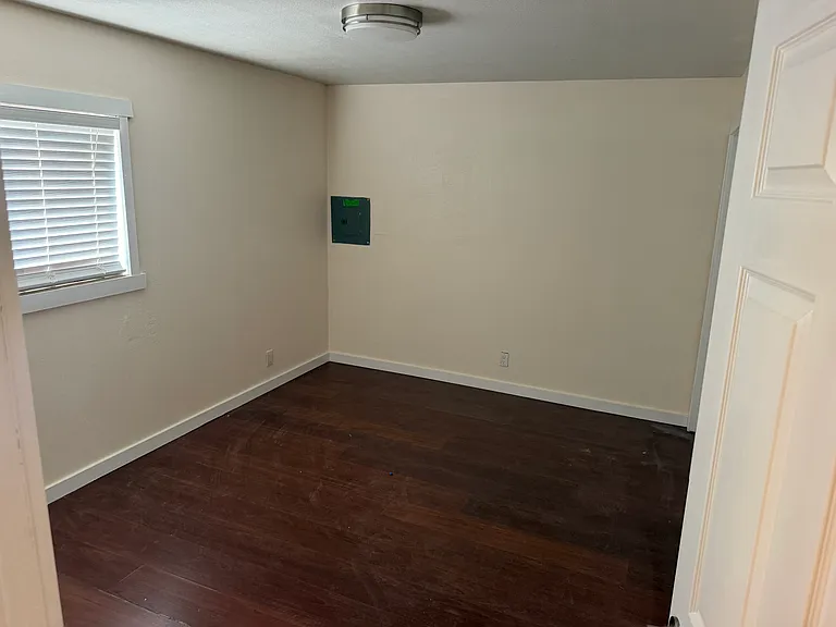 2615 Morningside Dr NE #B — Photo 4