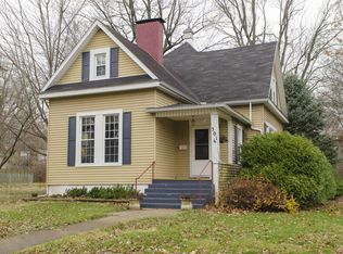 301 S New St, Champaign, IL