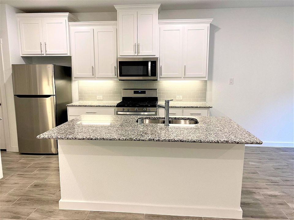 Kitchen with Premium 42" White Cabinets