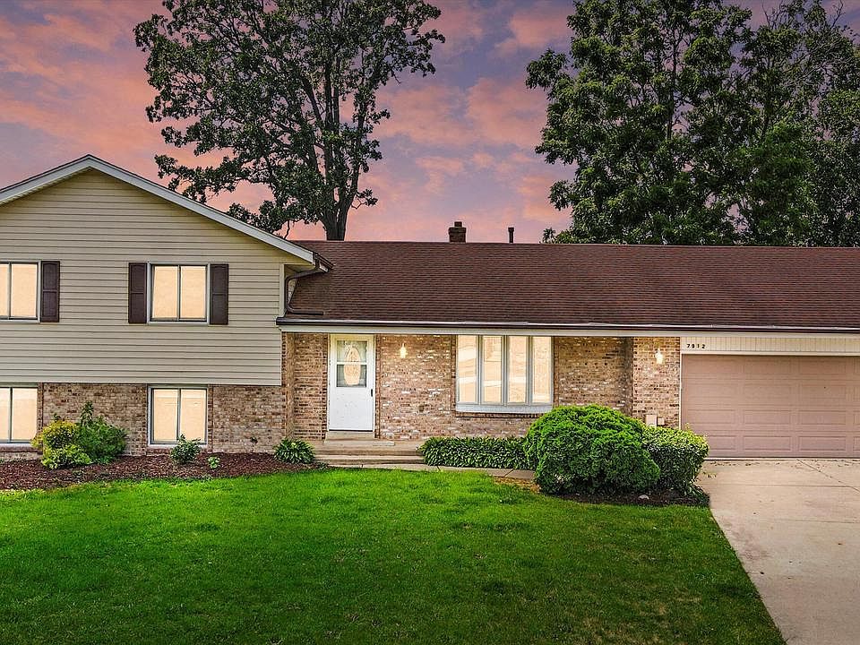1st image of 7912 East Long Lake DRIVE