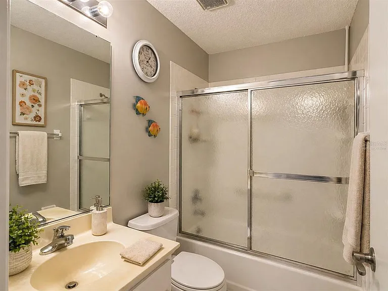 822 McCallister Ave #822 — Photo 24