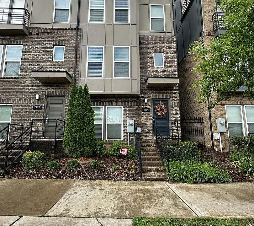 2724 Grand Union Way