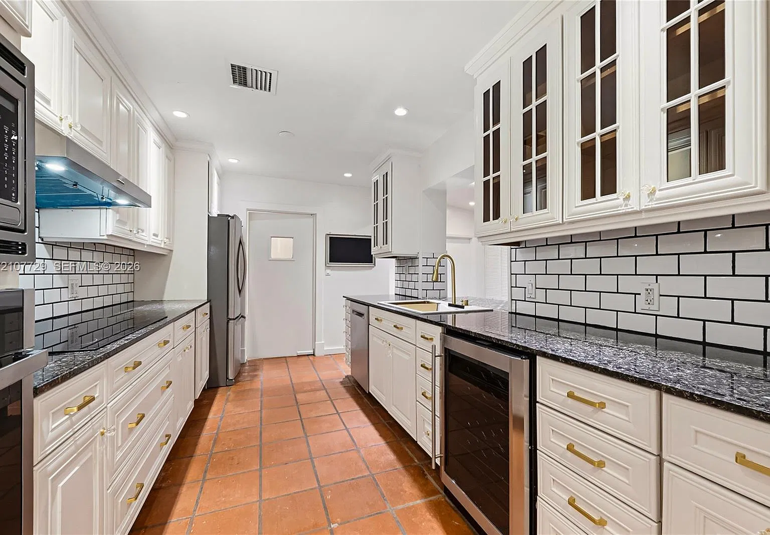 Pinecrest Manor 1st Addn — Photo 4
