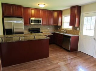 8024 Highland Ave, Downers Grove, IL 60516