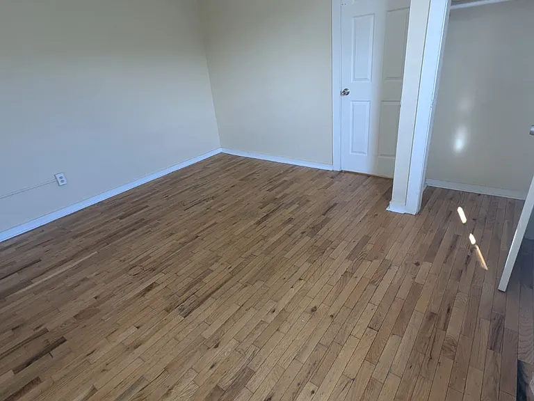 33 Dickerman St #44 — Photo 13