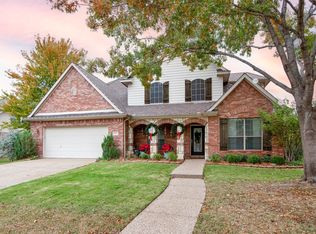 155 Courtney Bay Ln, Argyle, TX 76226