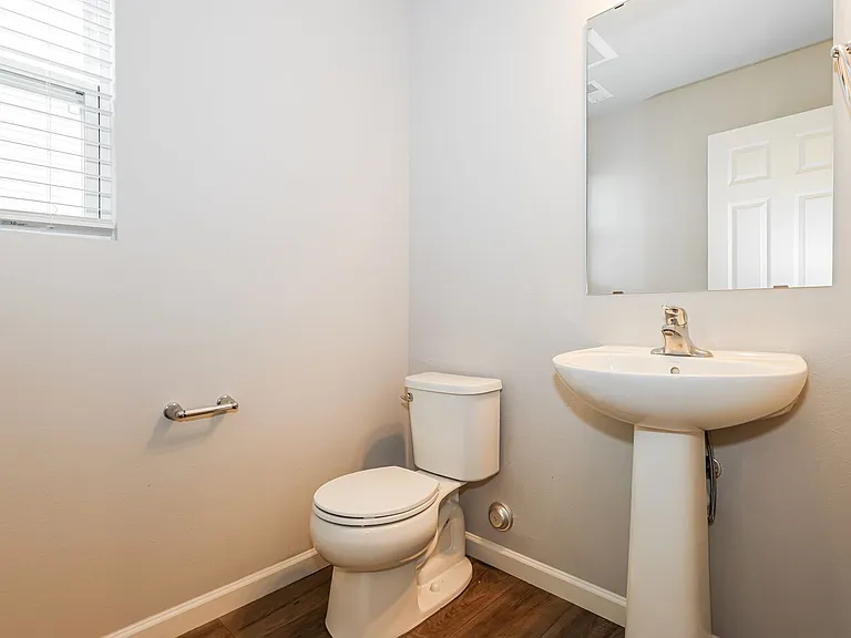 408 N Park Ave — Photo 26