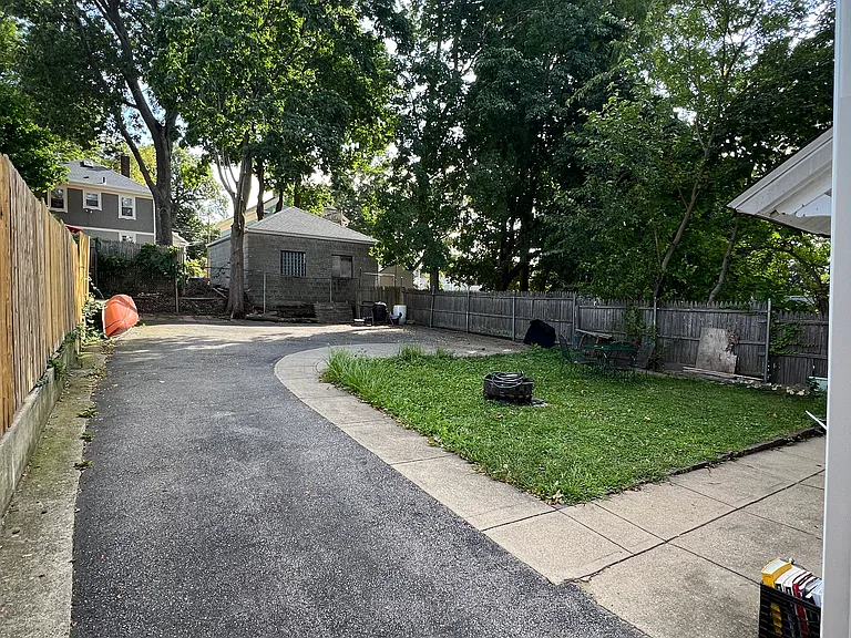 57 Woodbine St — Photo 14
