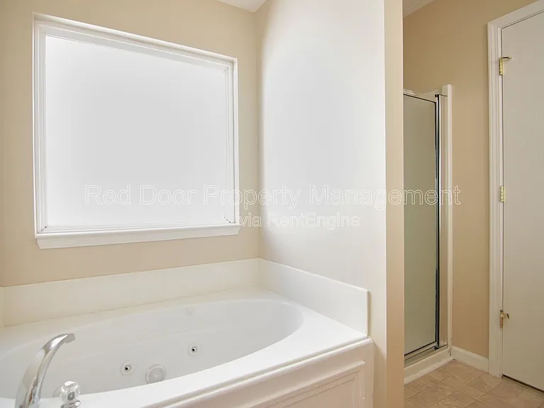 12419 Deerview Dr — Photo 14