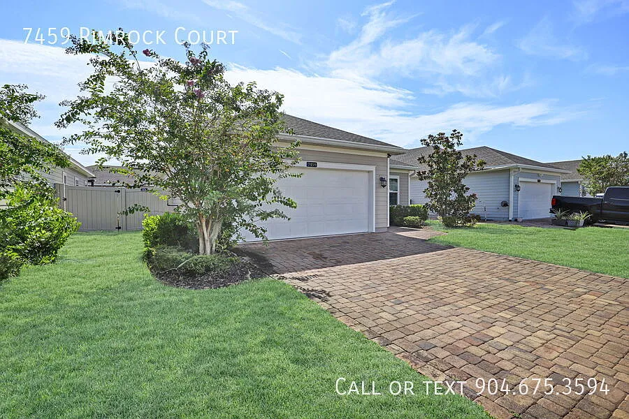 Spacious three-bedroom home in Longleaf available NOW! — Photo 3