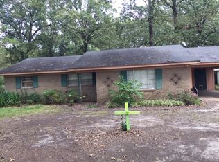 45 Crump Rd, West Point, MS 39773