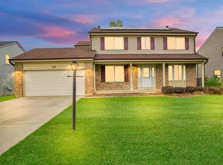 212 Hackberry Dr, Streamwood, IL
