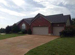 6433 Castleridge Dr, Imperial, MO 63052