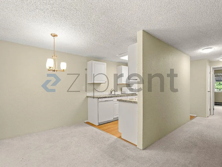 12528 NE 117th Pl #E5 — Photo 9