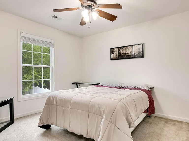 2427 Fort Dr — Photo 14