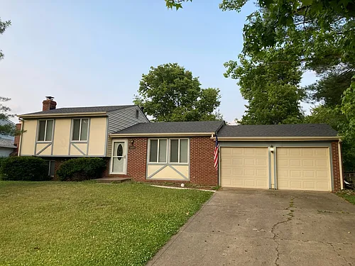 585 Meadowview Ln Photo 1