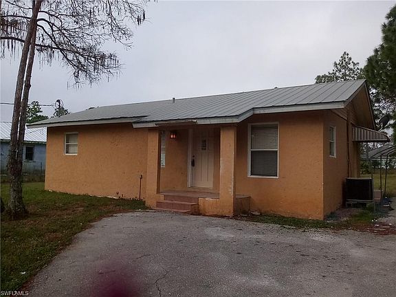 2nd image of 2291 Della Dr