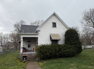 1405 S Central Ave, Paris, IL