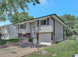 436 Mormon Trl, Lincoln, NE 68521