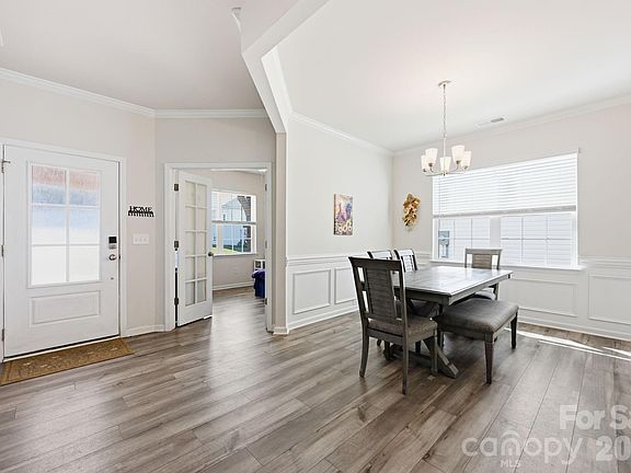 3rd image of 328 Kennerly Center Dr