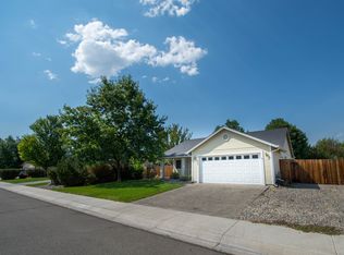 1374 Falstaff Ln, Gardnerville, NV 89410