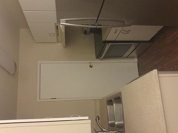2nd image of 905 Silver Lake Dr APT 7
